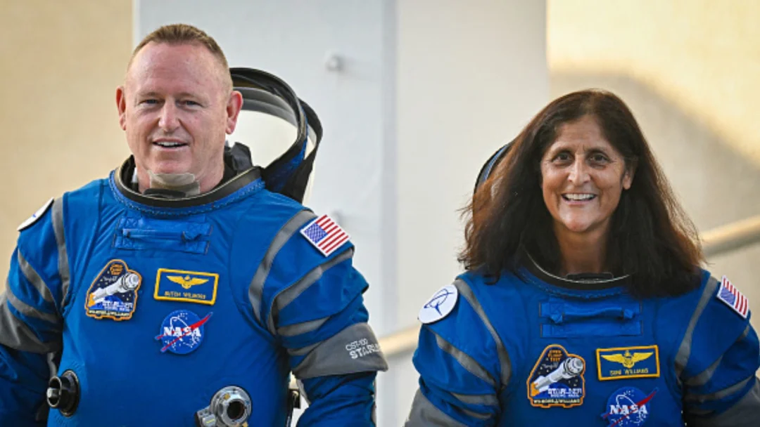 SpaceX launched a mission to rescue two astronauts stuck in orbit | Image 1 SpaceX launched a mission to rescue two astronauts stuck in orbit (inc.astronauts 544733 buawmu)