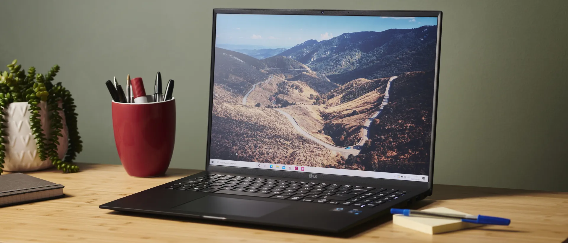 LG unveiled the Gram 16 Pro, a powerful laptop specifically designed to work with artificial intelligence
