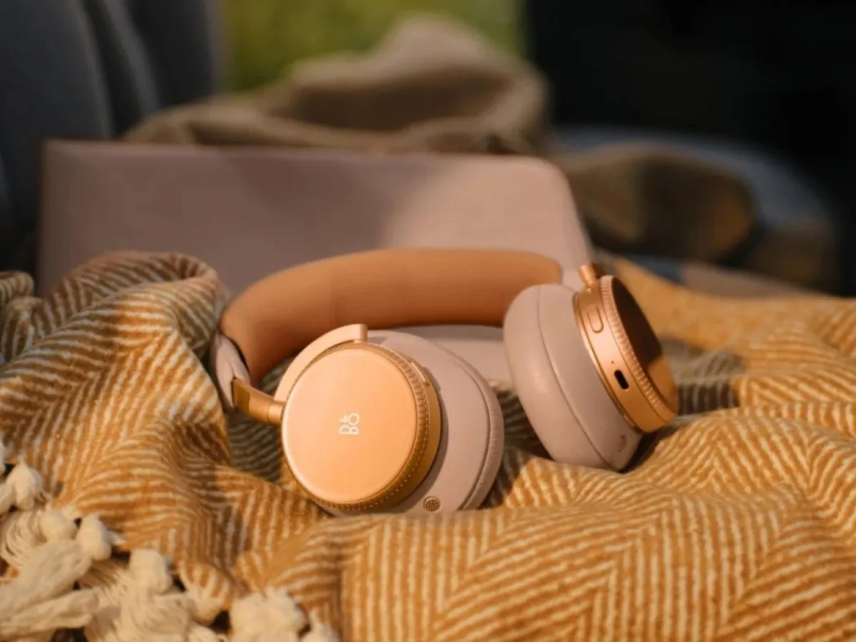 Bang & Olufsen has introduced the new Beoplay H100 active noise-canceling headphones