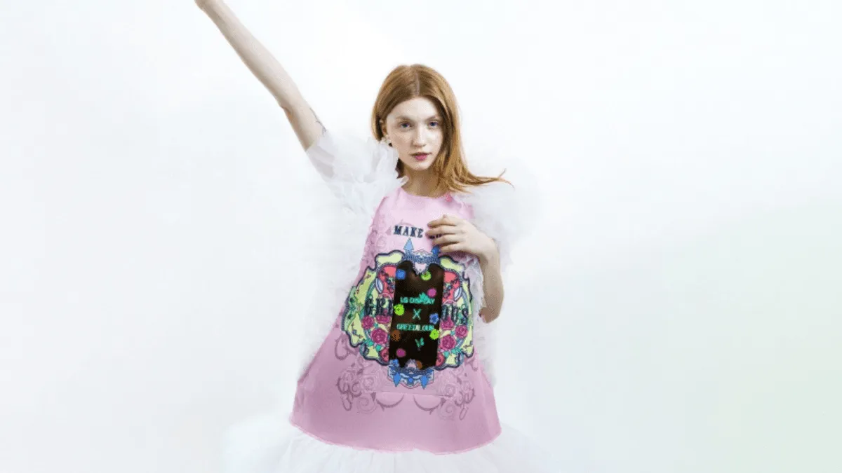 LG showed a collection of clothes with an integrated flexible screen
