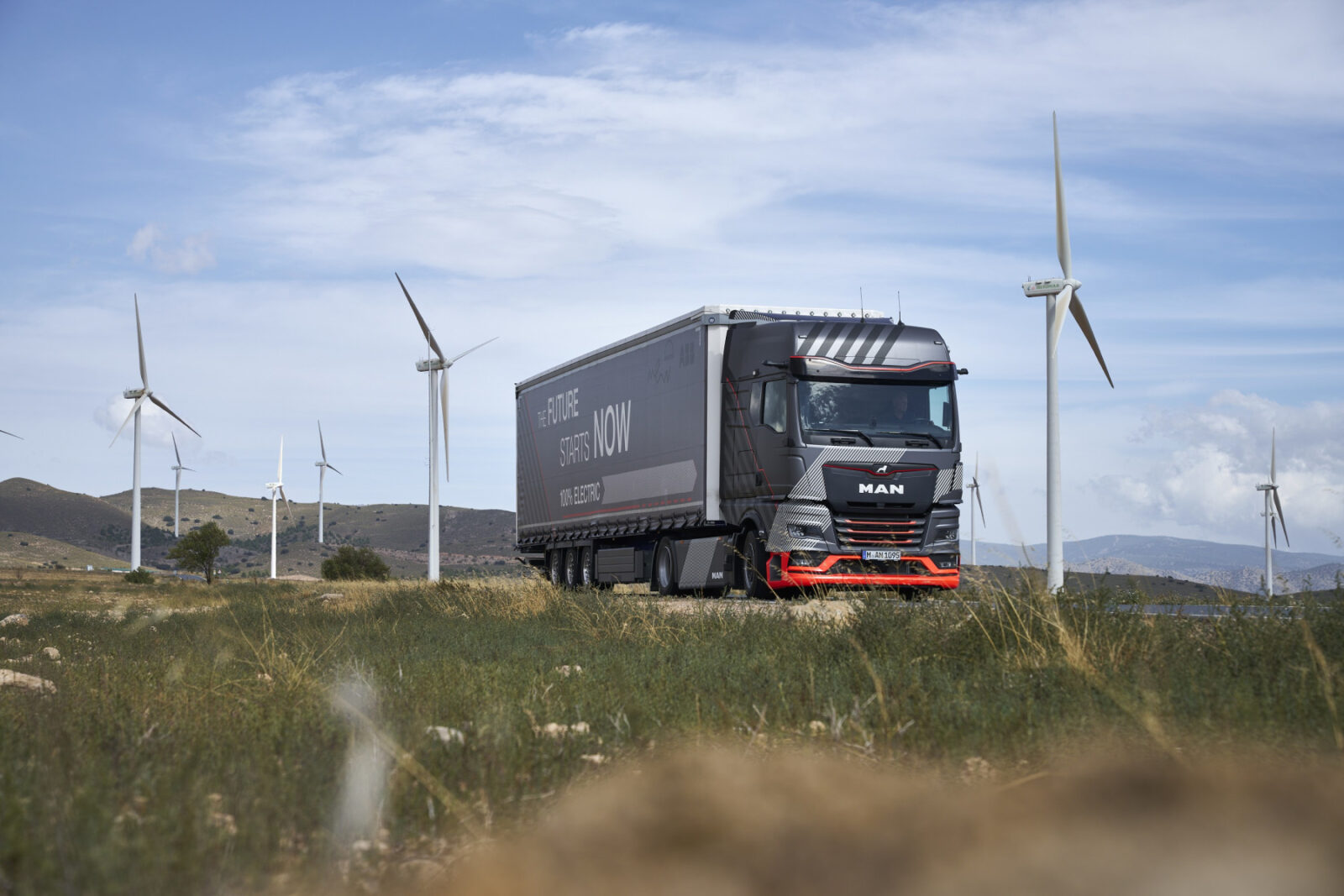 MAN begins a new era of electric trucks | Image 2 MAN begins a new era of electric trucks (1920 p eot man etgx sommererprobung 3)