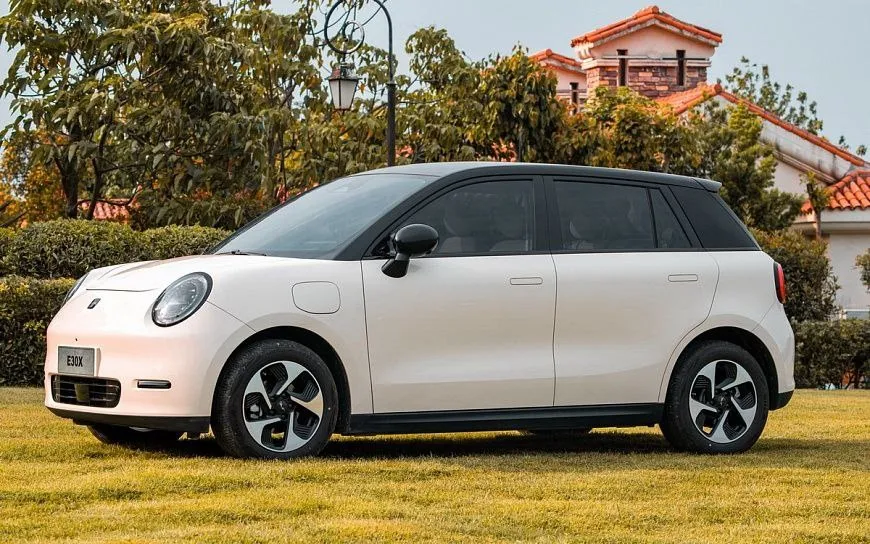 Compact electric car JAC E30X is preparing for official sales in Russia