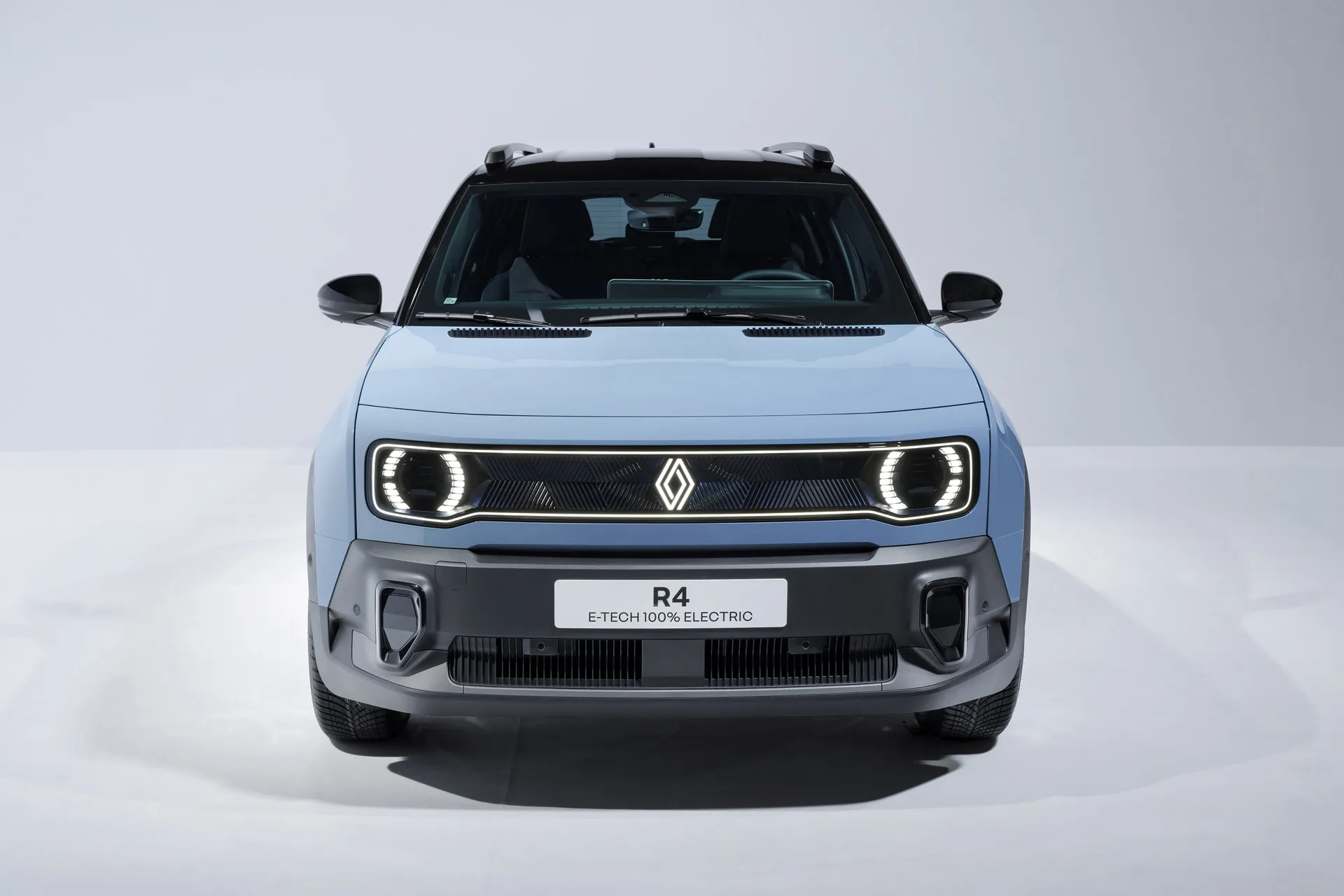 Modern Renault 4 E-Tech debuted at Paris Motor Show 2024 | Image 6 Modern Renault 4 E-Tech debuted at Paris Motor Show 2024 (2025 renault 4 e tech 100945755 h)
