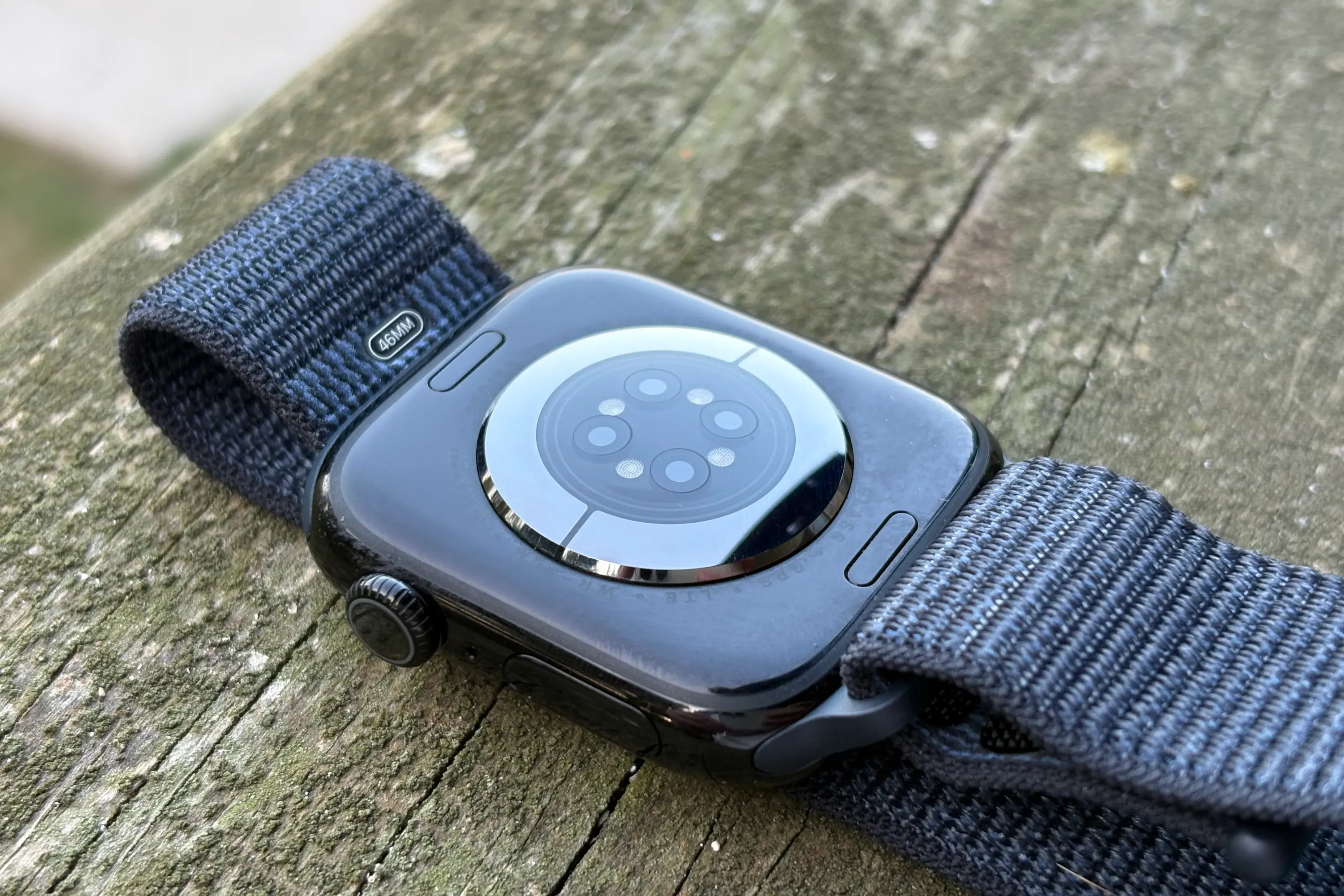 Apple Watch Series 10 vs Watch SE 2: Which is better? | Image 8 Apple
