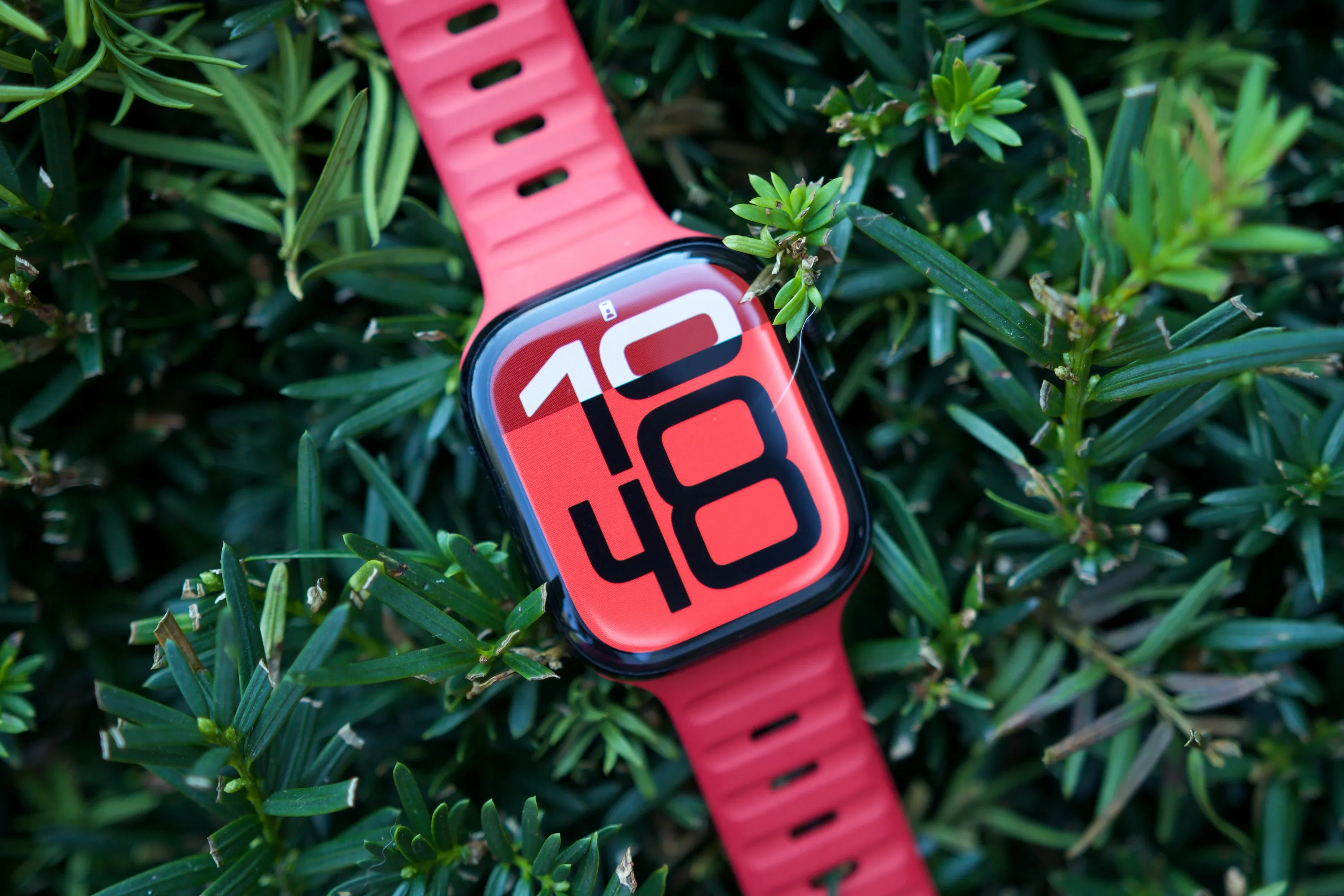 Apple Watch Series 10 vs Watch SE 2: Which is better? | Image 1 Apple
