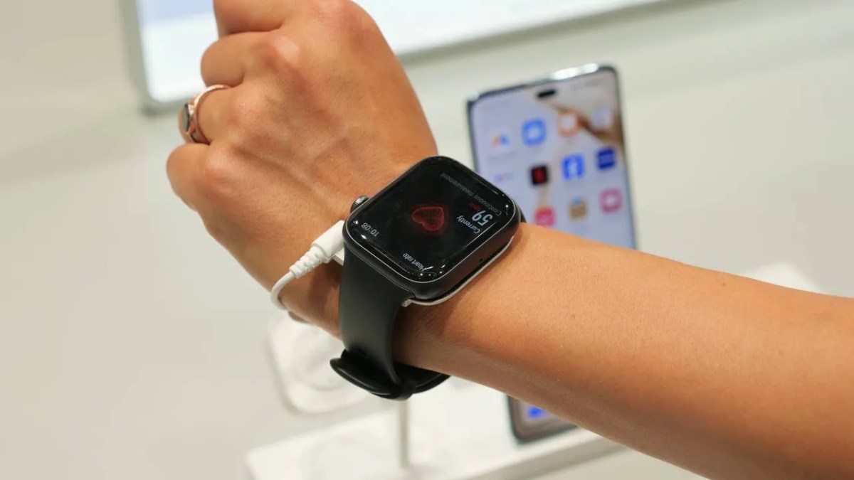 New Honor Watch 5 with AMOLED screen and eSIM function debuted in China (efwefwfwfwgb)
