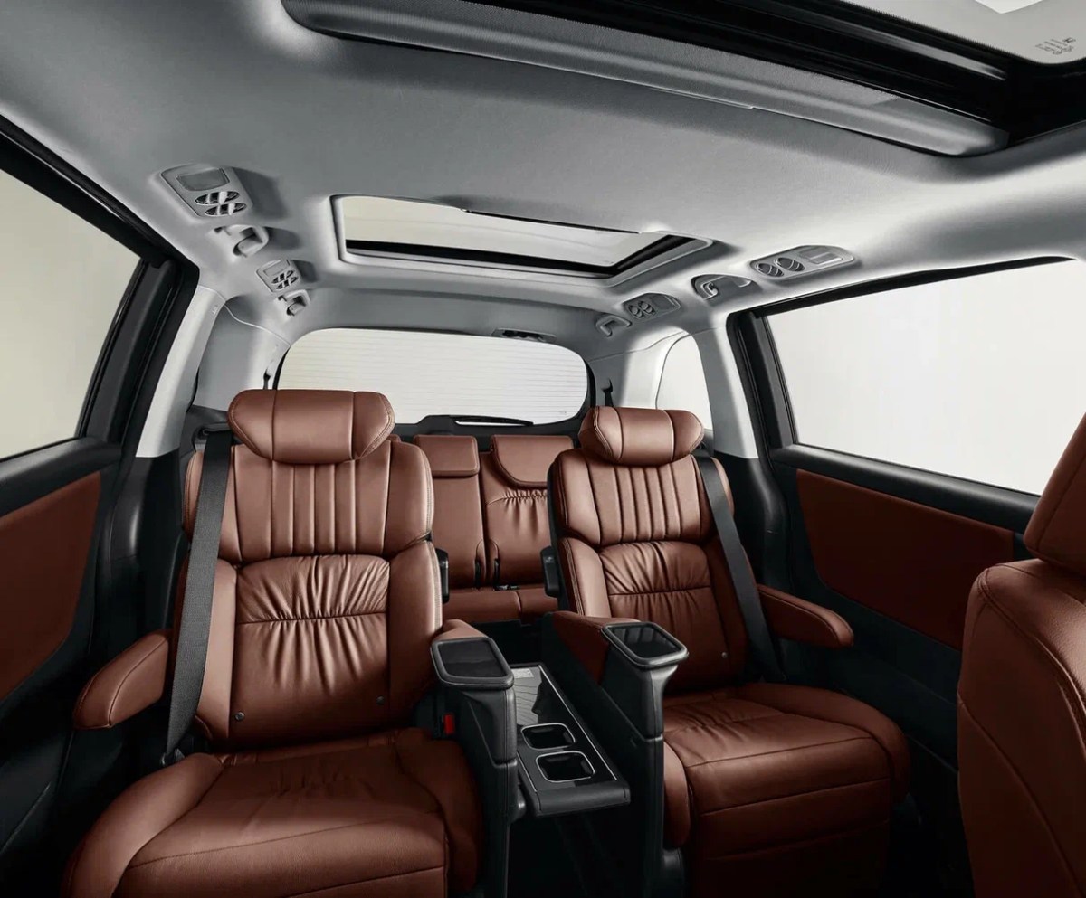 New-generation Honda Odyssey enters Russian market (interer 1)