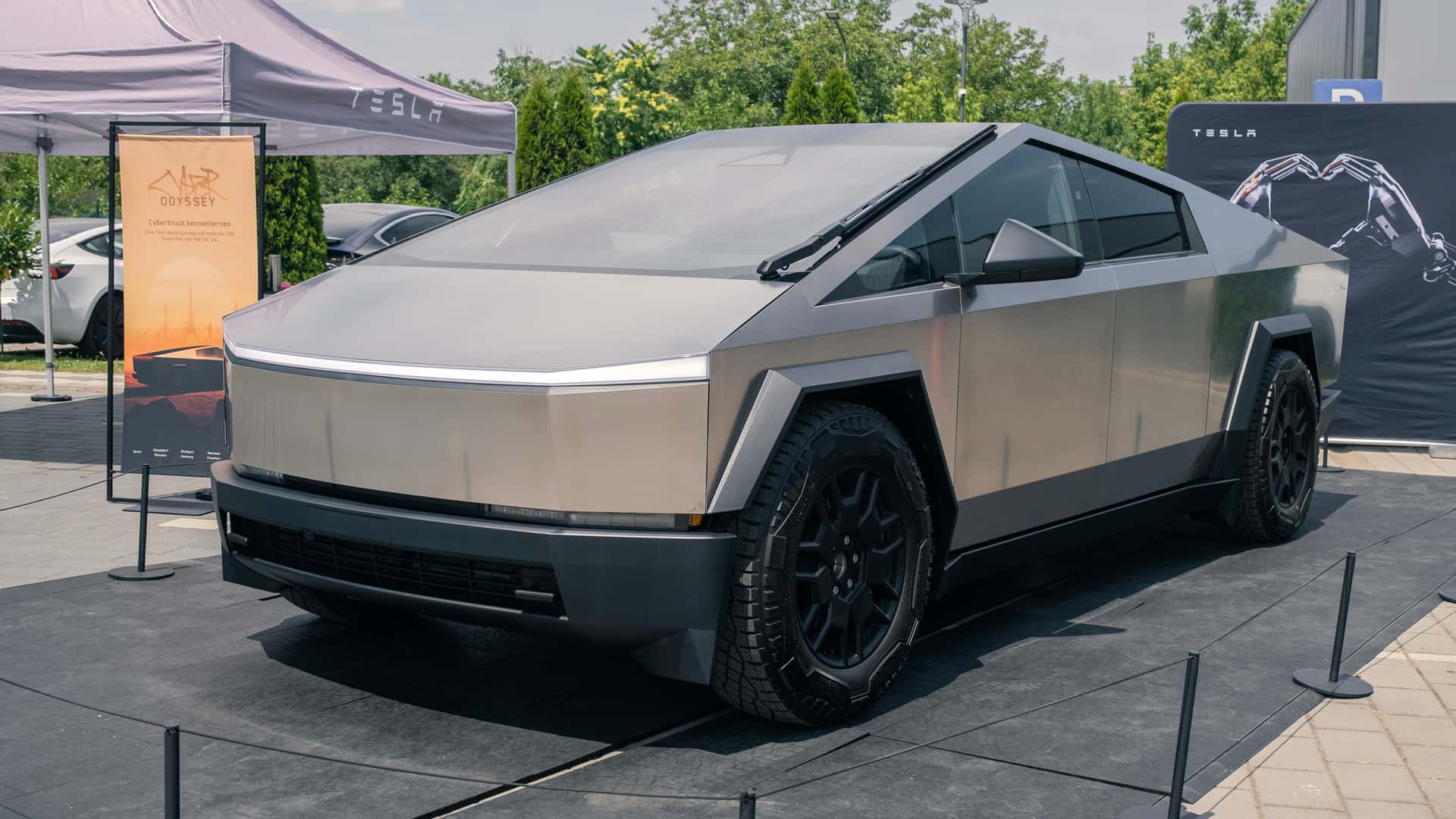 Tesla has likely completed shipment of all pre-ordered Cybertruck | Image 1 Tesla has likely completed shipment of all pre-ordered Cybertruck (tesla cybertruck founders edition)