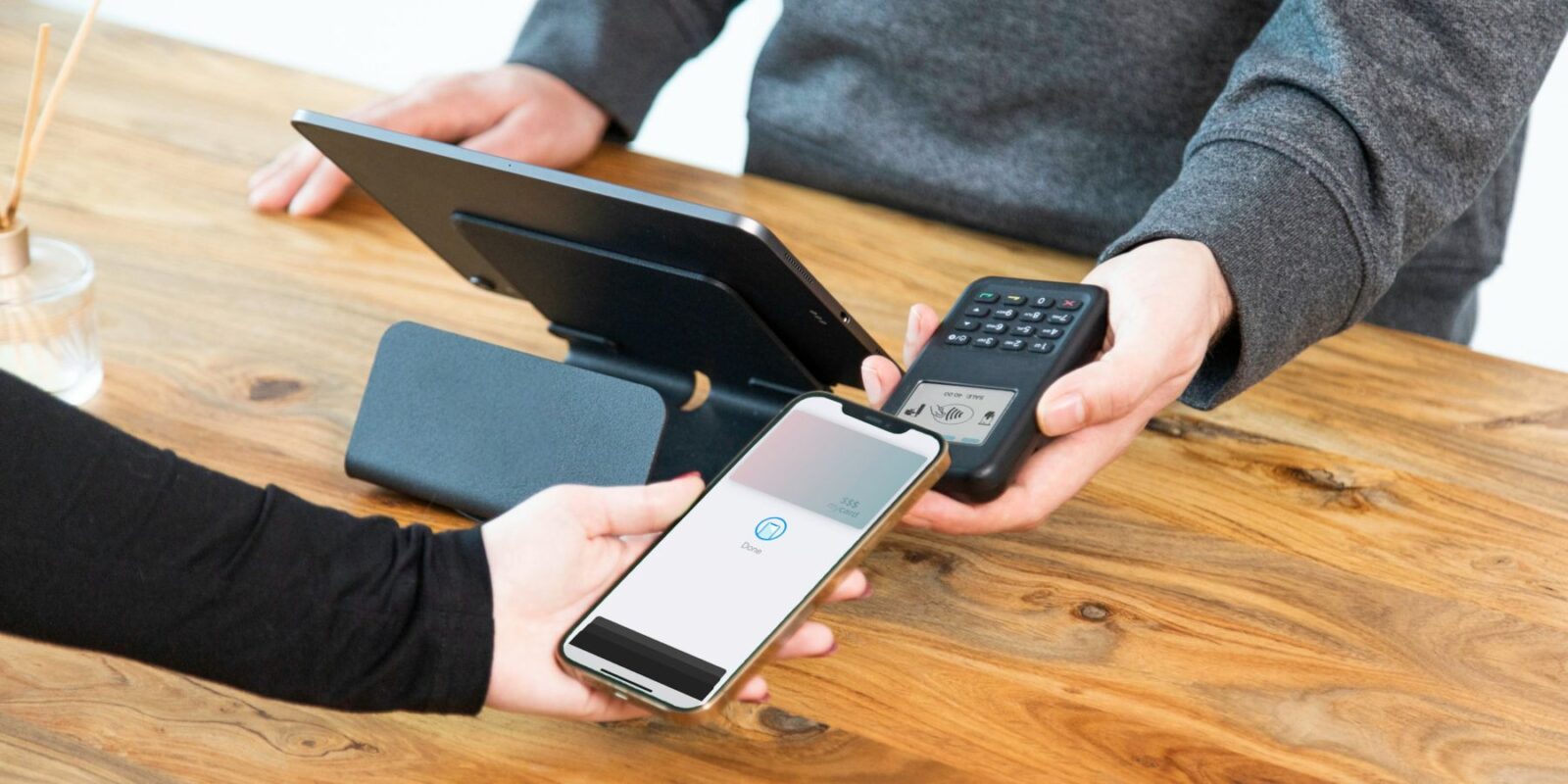 Russia introduced the “Wave” payment system for iPhone via Bluetooth Russia introduced the “Wave” payment system for iPhone via Bluetooth