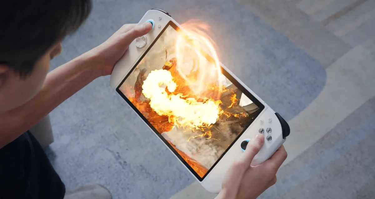 Tencent is developing a handheld console with a 3D screen and controllers
