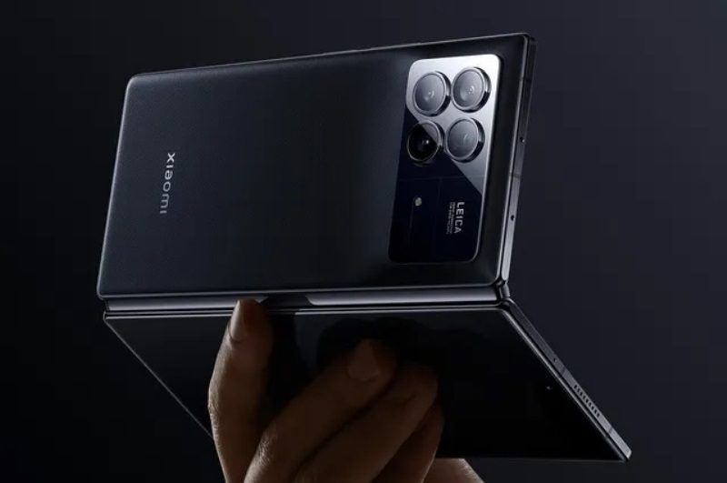 A major brand has halted development of foldable smartphones amid declining sales