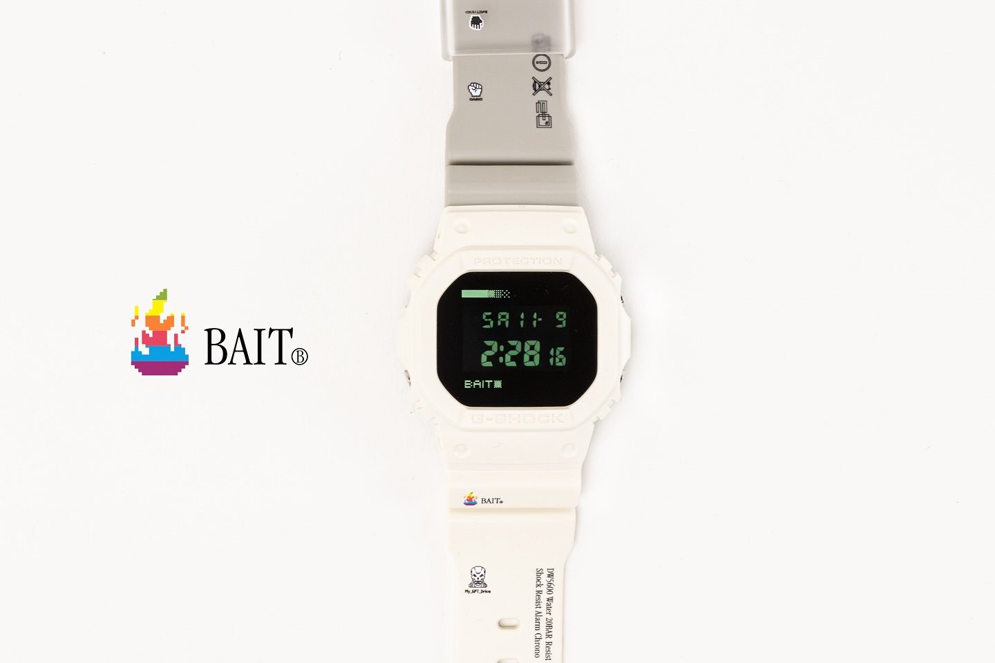 New Casio G-Shock watch inspired by the Apple aesthetic of the 80s has been unveiled New Casio G-Shock watch inspired by the Apple aesthetic of the 80s has been unveiled