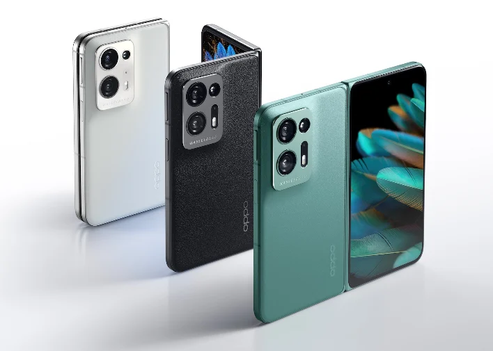 OnePlus is preparing to release the first foldable flip phone in 2025