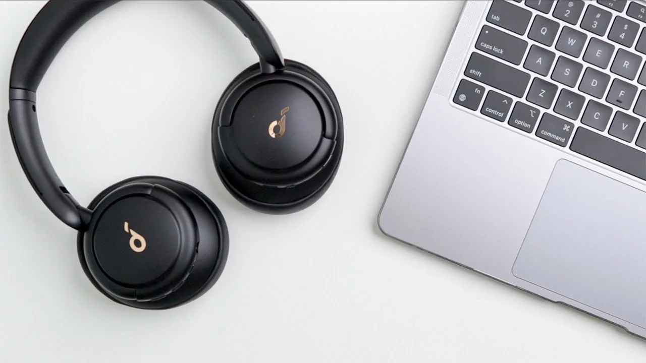 Top 5 Best Budget Wireless Overhead Headphones for 2024 | Image 1 headphone