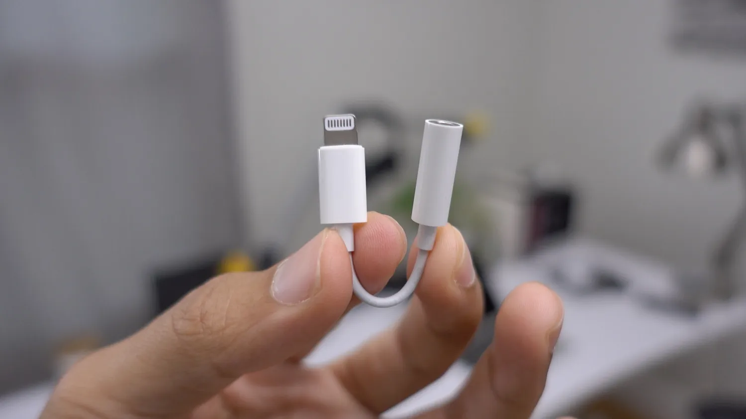 Apple may discontinue the Lightning to 3.5mm headphone adapter