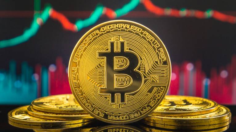 Higher and higher: bitcoin has passed the ,000 mark