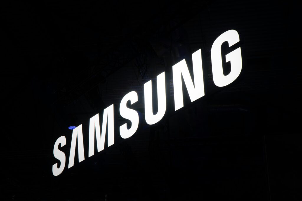 Samsung’s patent for triple-folding screen mechanism revealed