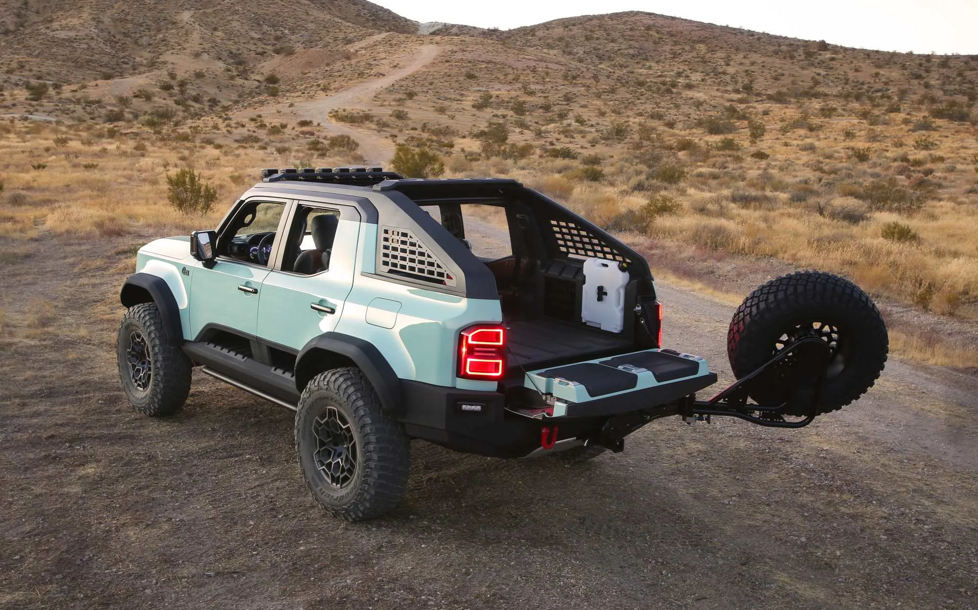 Toyota unveils ROX concept: open and brutal Land Cruiser | Image 4 Toyota unveils ROX concept: open and brutal Land Cruiser ()