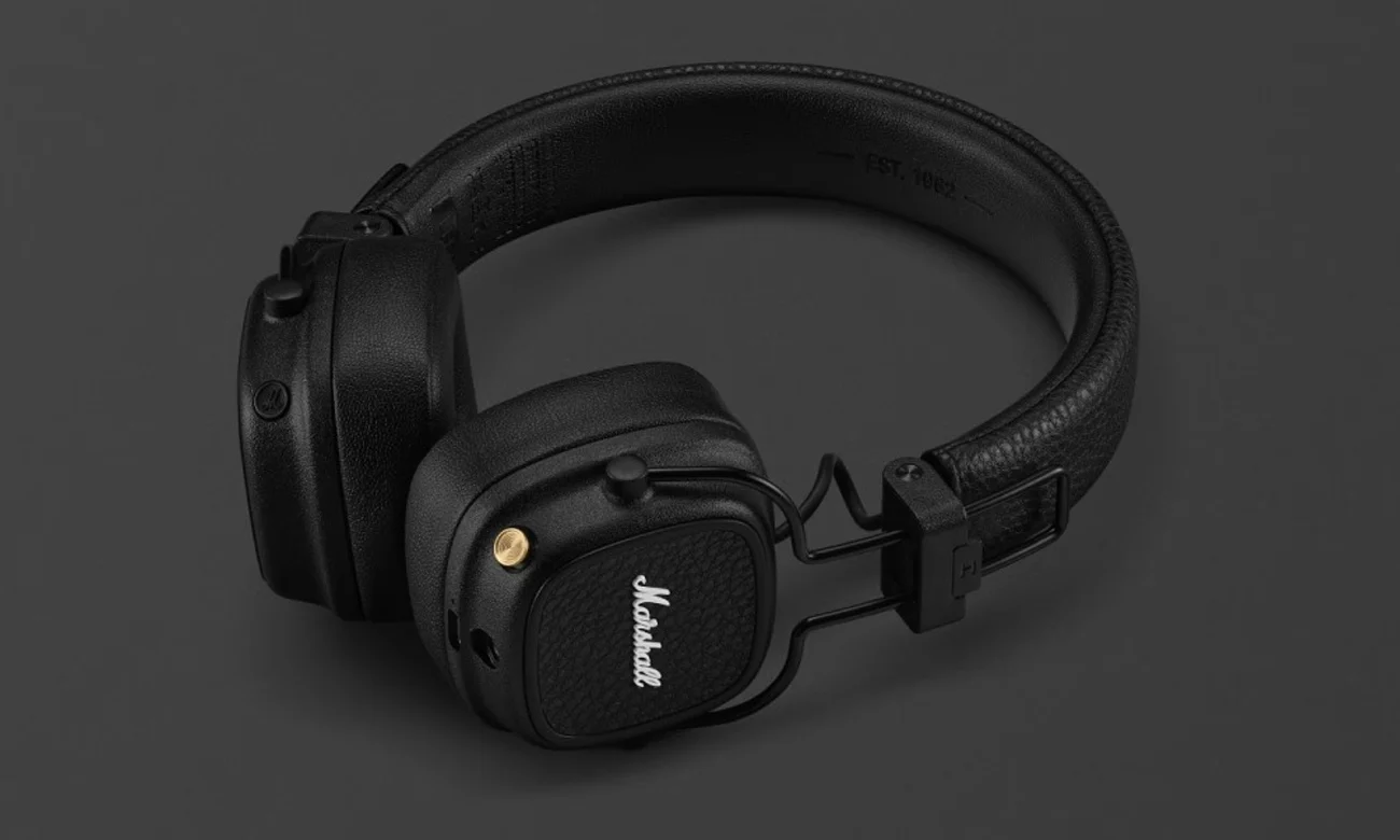Best Headphones of 2024: From Nothing to Sony | Image 5 headphones