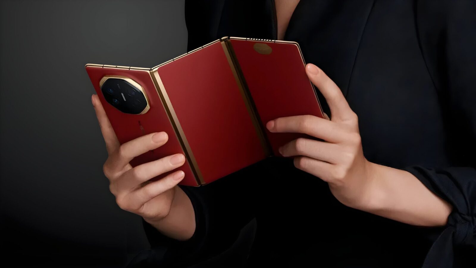 Samsung is preparing a tri-folding smartphone: innovation or risky experiment?