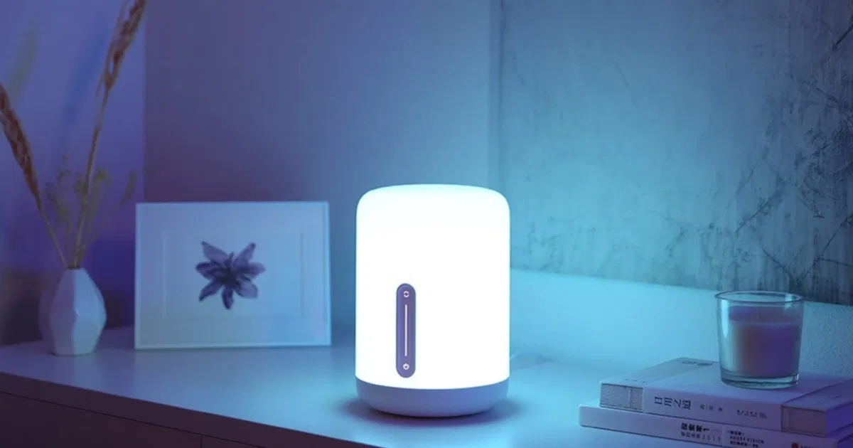 Top 7 inexpensive gadgets to gift for New Year | Image 6 Top 7 inexpensive gadgets to gift for New Year (xiaomi mijia bedside lamp 2)