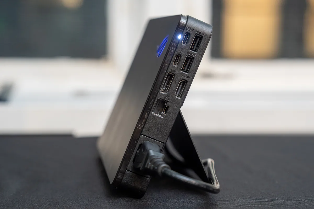 CES 2025: Asus reveals top-of-the-line XG Mobile 2025 dock with Thunderbolt 5 support | Image 2 CES 2025: Asus reveals top-of-the-line XG Mobile 2025 dock with Thunderbolt 5 support (1 2)