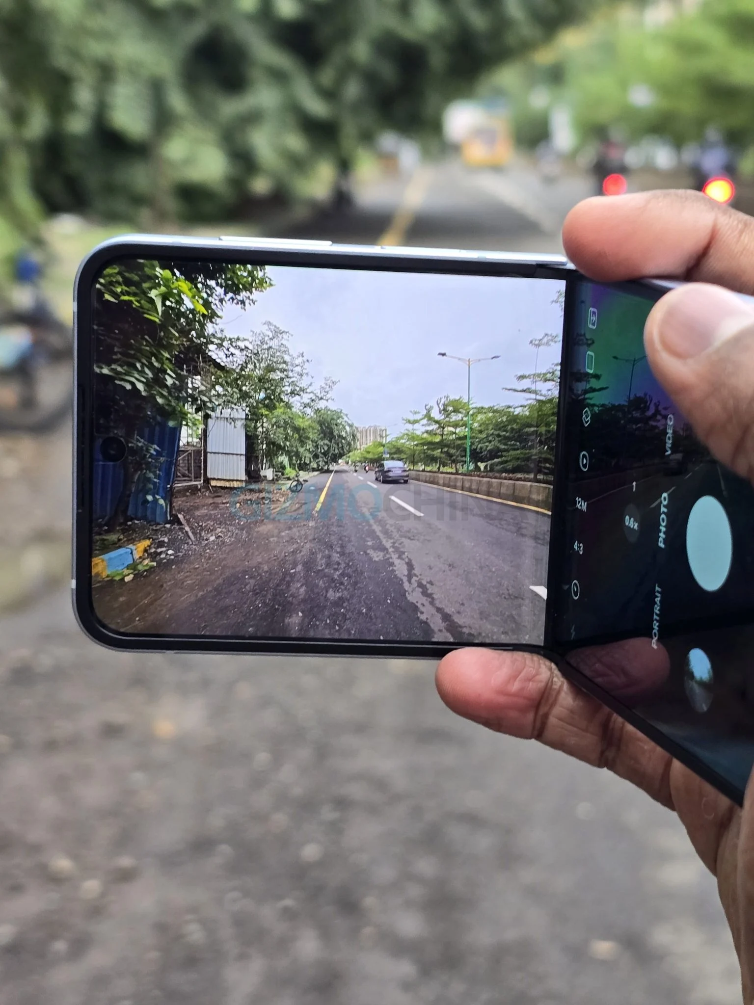 Samsung Galaxy Z Flip 7 camera will be pretty mediocre | Image 1 Samsung Galaxy Z Flip 7 camera will be pretty mediocre (20240722 183309 1536x2048 1)