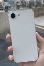 iPhone SE 4 will get a bangs screen | Image 3 iPhone SE 4 will get a bangs screen (3 4)