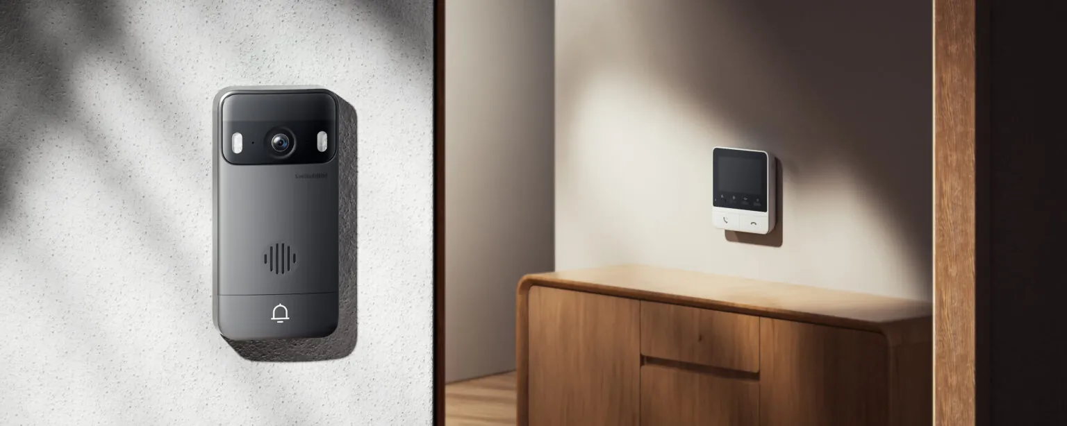 CES 2025: SwitchBot unveils smart doorbell with screen | Image 1 CES 2025: SwitchBot unveils smart doorbell with screen (3 video doorbell 2 1536w 614h.jpg)