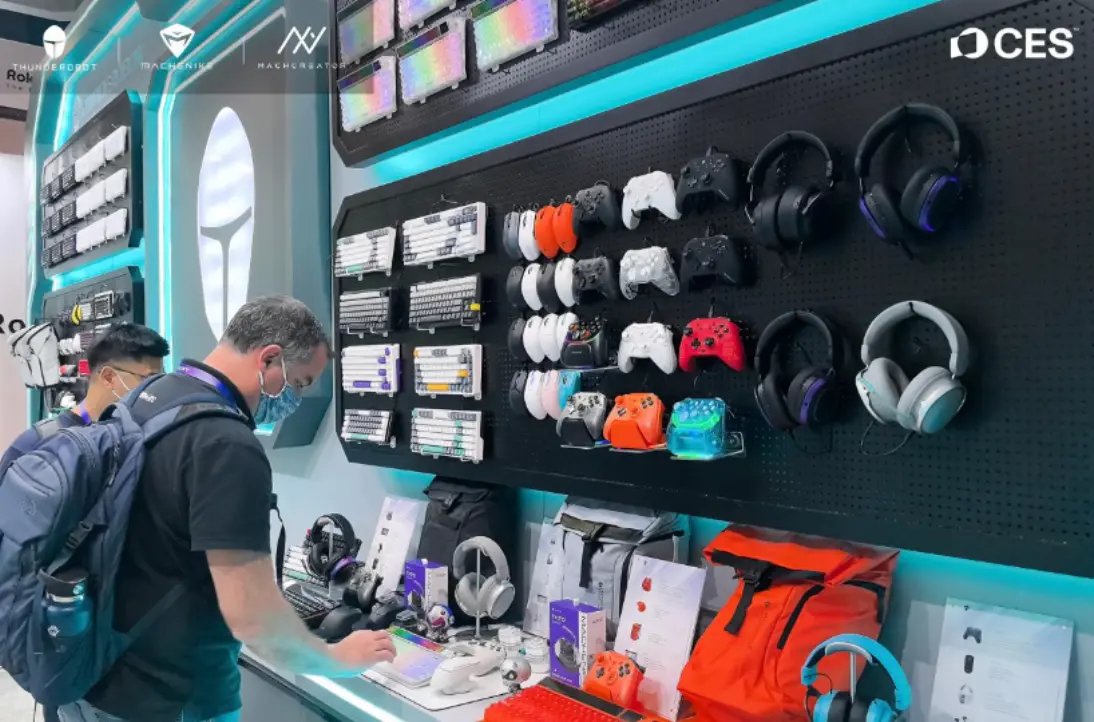 CES 2025: THUNDEROBOT unveils next-generation cybersports gear | Image 1 HUNDEROBOT