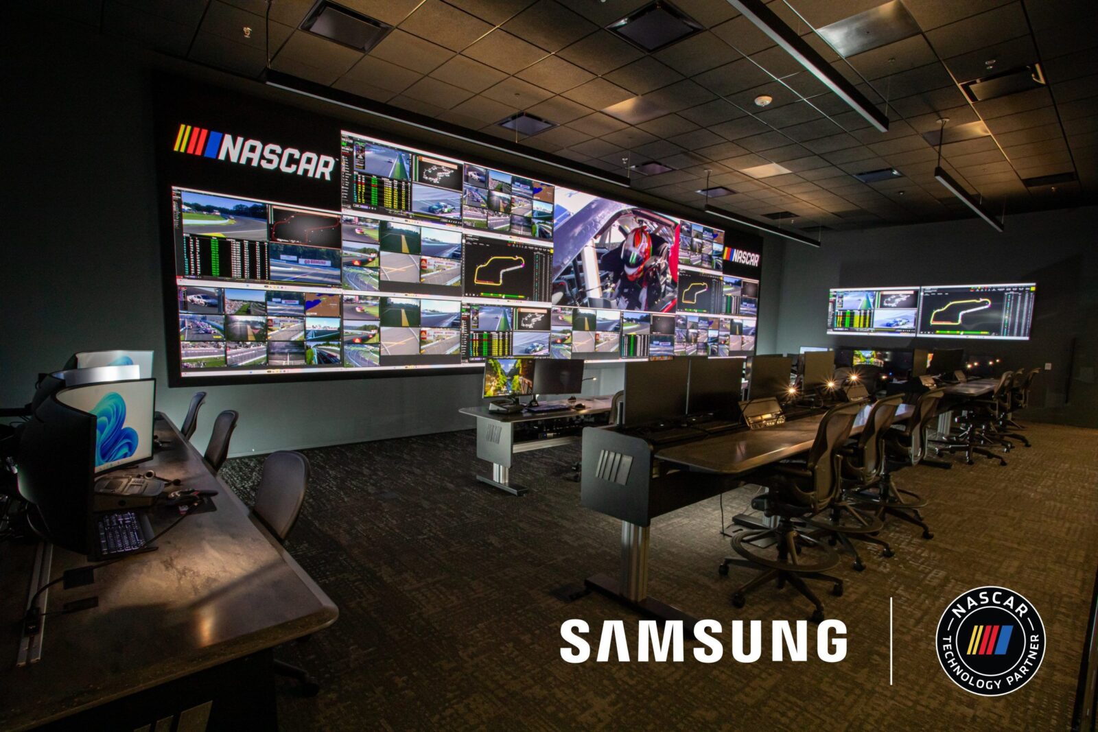 Samsung expands its presence in motorsports through partnership with NASCAR | Image 1 Samsung expands its presence in motorsports through partnership with NASCAR (samsung x nascar 2 scaled 1)