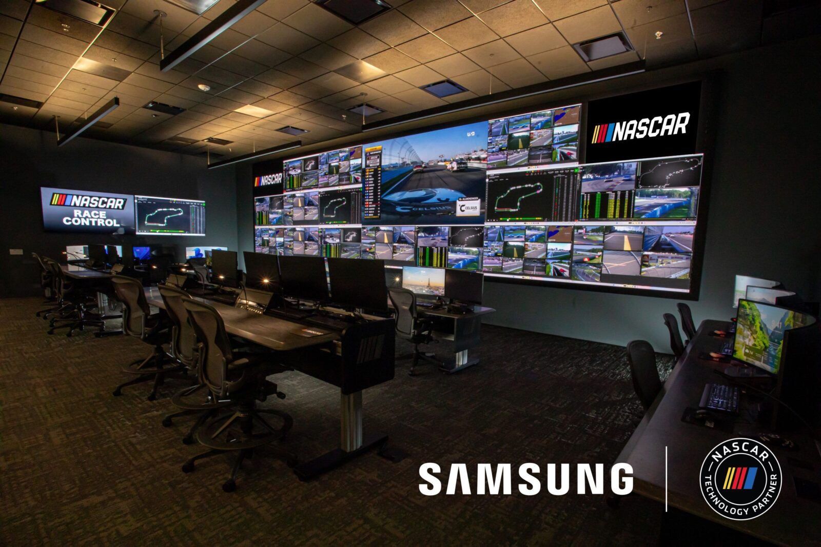 Samsung expands its presence in motorsports through partnership with NASCAR | Image 2 Samsung expands its presence in motorsports through partnership with NASCAR (samsung x nascar copy scaled 1)