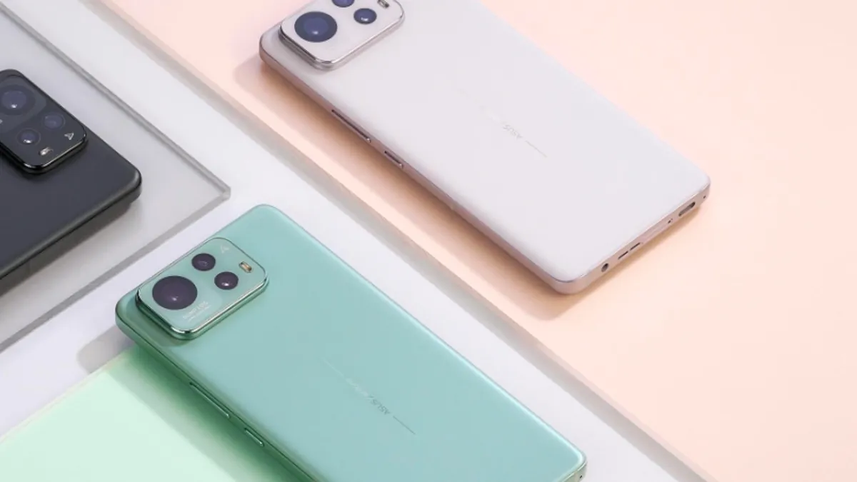Asus released Zenfone 12 Ultra: flagship with top camera, AI and headphone jack | Image 1 Asus released Zenfone 12 Ultra: flagship with top camera, AI and headphone jack (asus zenfone 12 ultra.png)