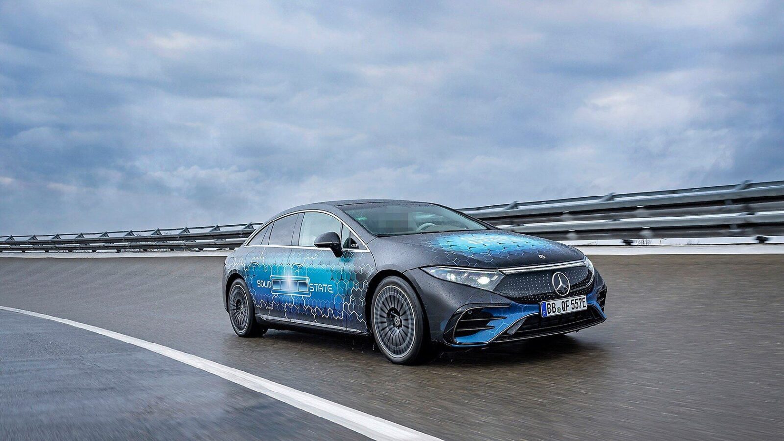 Mercedes-Benz and Factorial: a revolution in electric vehicles with solid-state batteries