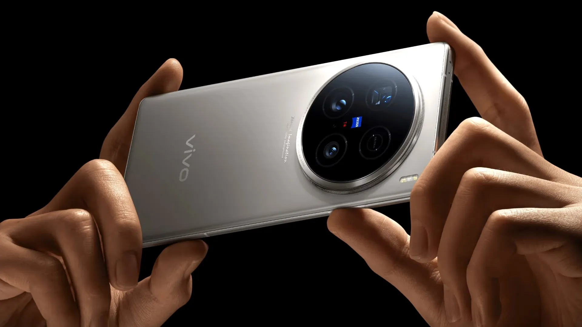 Vivo X200 Ultra will get an improved camera thanks to a partnership with Fujifilm