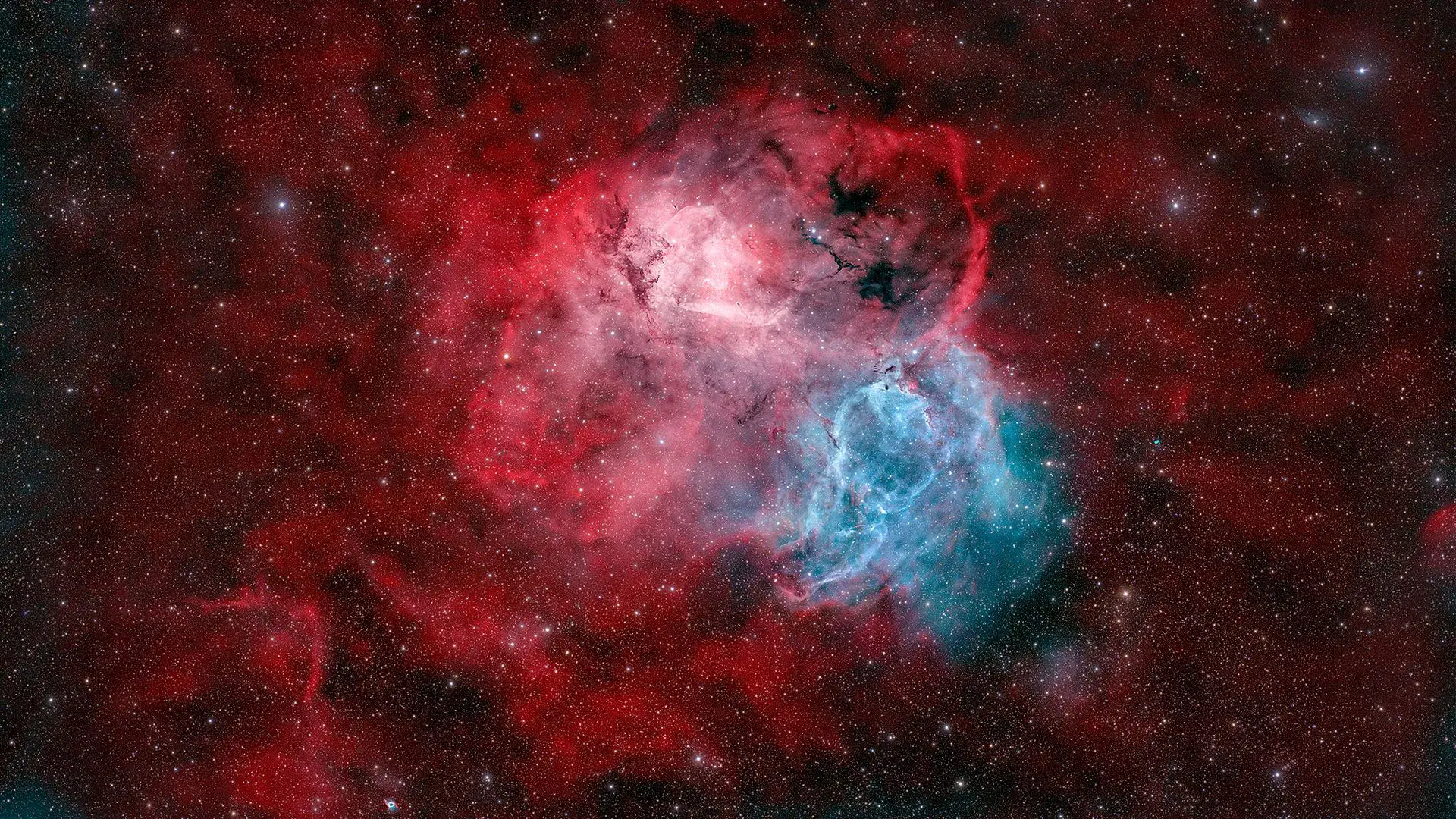 An astrophotographer has captured a cosmic “explosion”