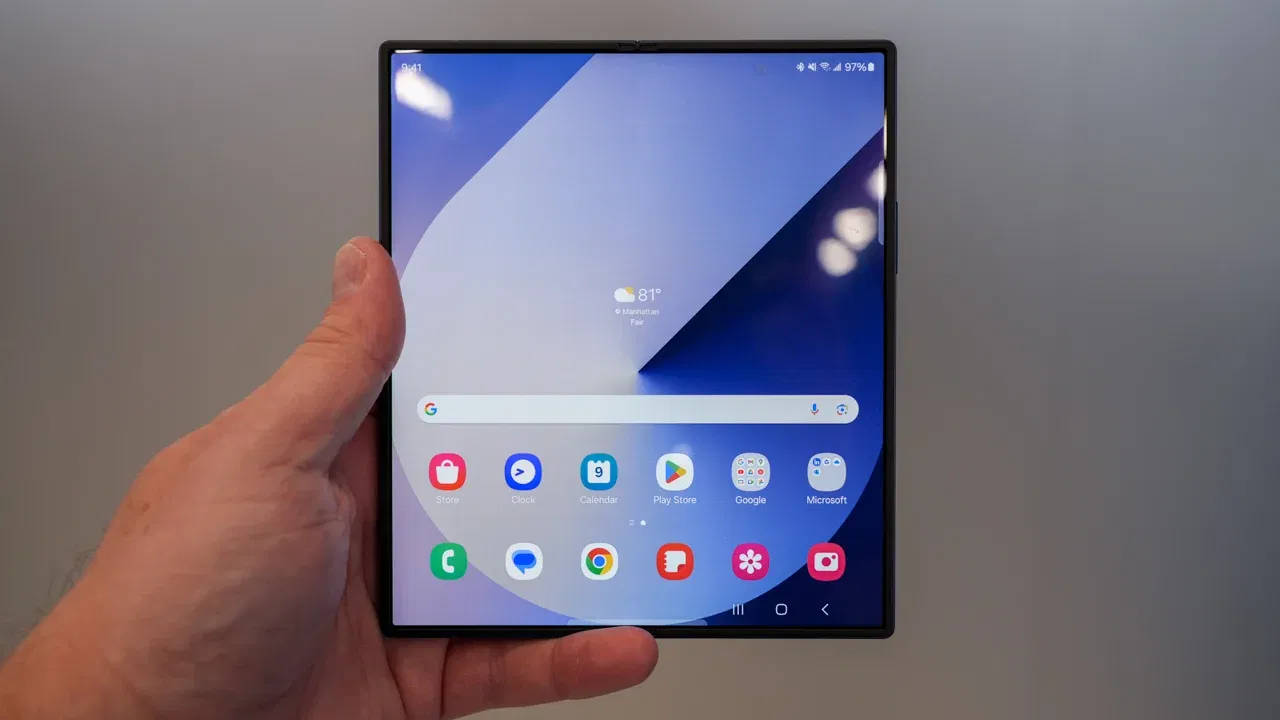 First One UI 8 leak: the alpha version is already running on Samsung Galaxy Z Fold 6 First One UI 8 leak: the alpha version is already running on Samsung Galaxy Z Fold 6