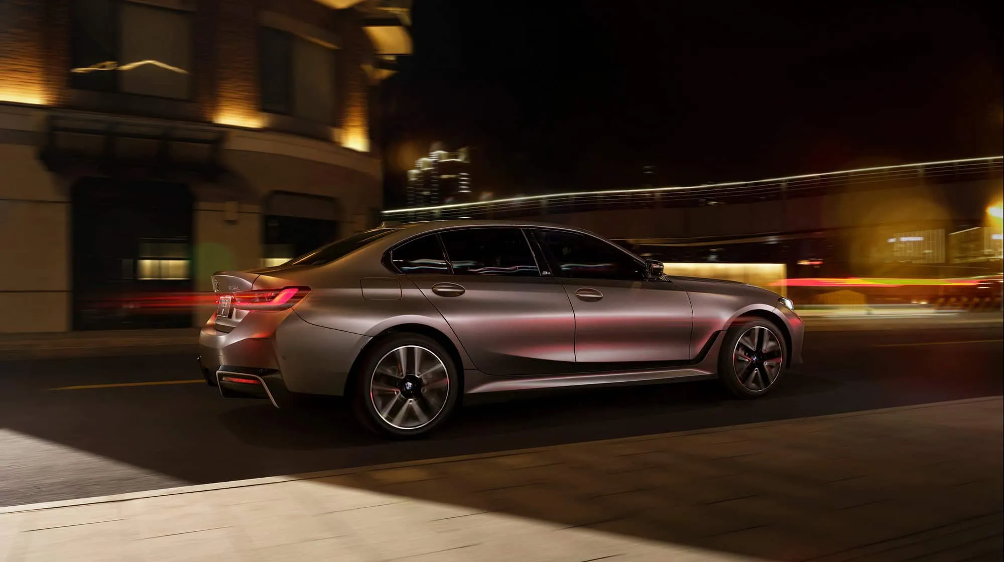 BMW 3 Series celebrates 50 years and launches limited edition version for China | Image 3 BMW 3 Series celebrates 50 years and releases limited edition version for China (2025 bmw 3 series 50 years edition 8)