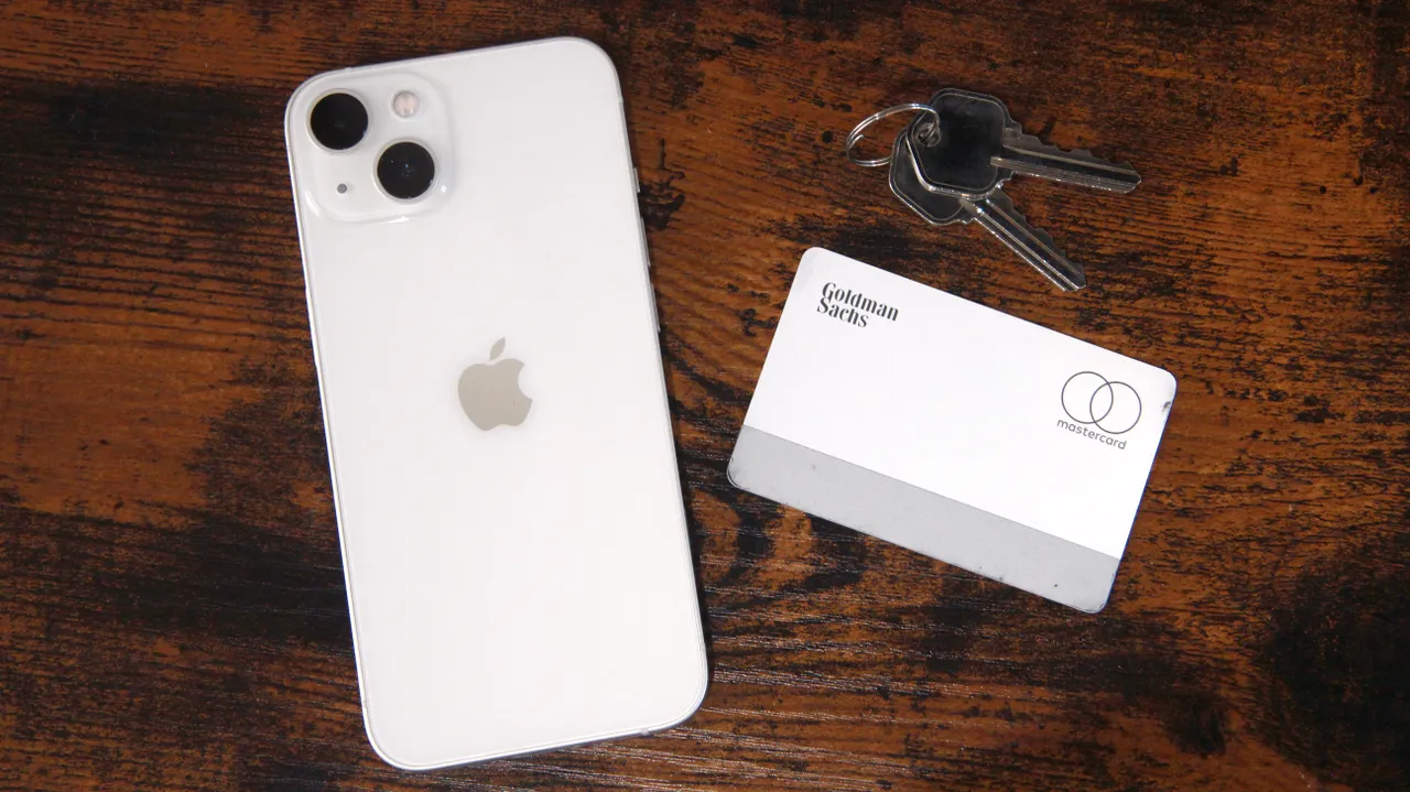 Visa may pull Mastercard out of Apple Card partnership | Image 1 Visa may pull Mastercard out of Apple Card partnership (apple card.jpg)