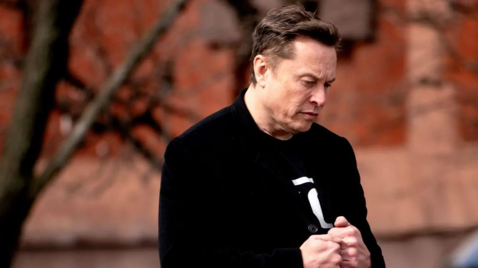 Tesla sales plummet amid political scandal surrounding Ilon Musk