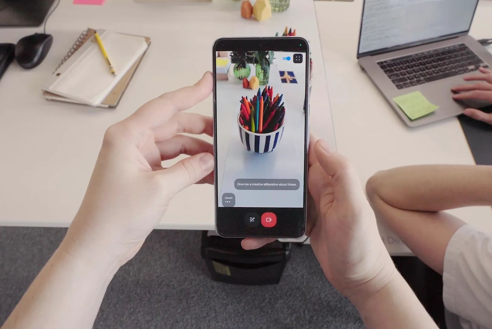 A new level of AI on Android: Google Gemini Live is available for all Android 10+ devices