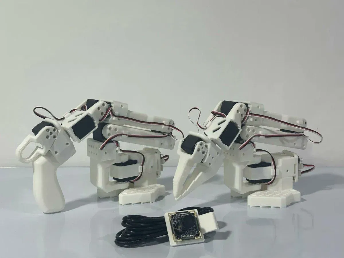 Hugging Face has unveiled a 3D printed hand for 0