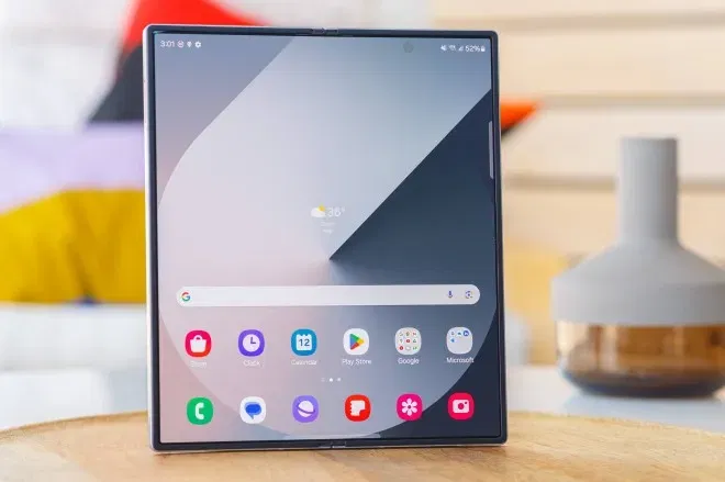 Insider Reveals Details About Foldable iPhone Display Specifications | Image 3 Insider Reveals Details About Foldable iPhone Display Specifications (gsmarena 001 14)
