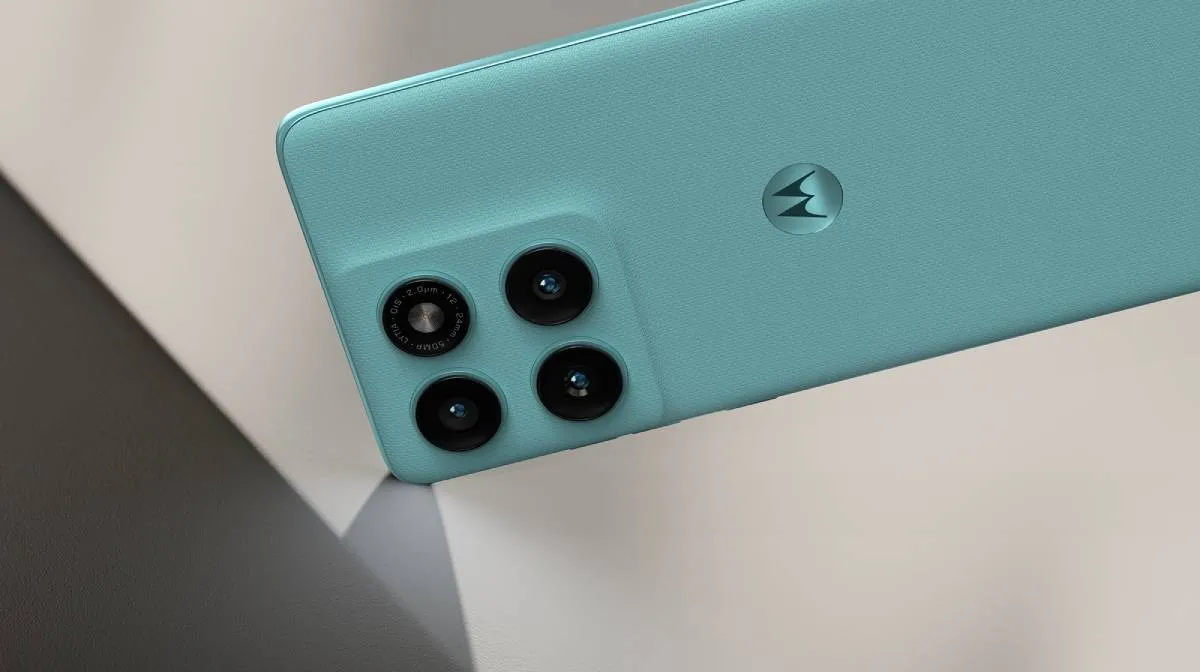 Motorola Edge 60 Fusion smartphone unveiled with Moto AI, improved display and IP69 protection