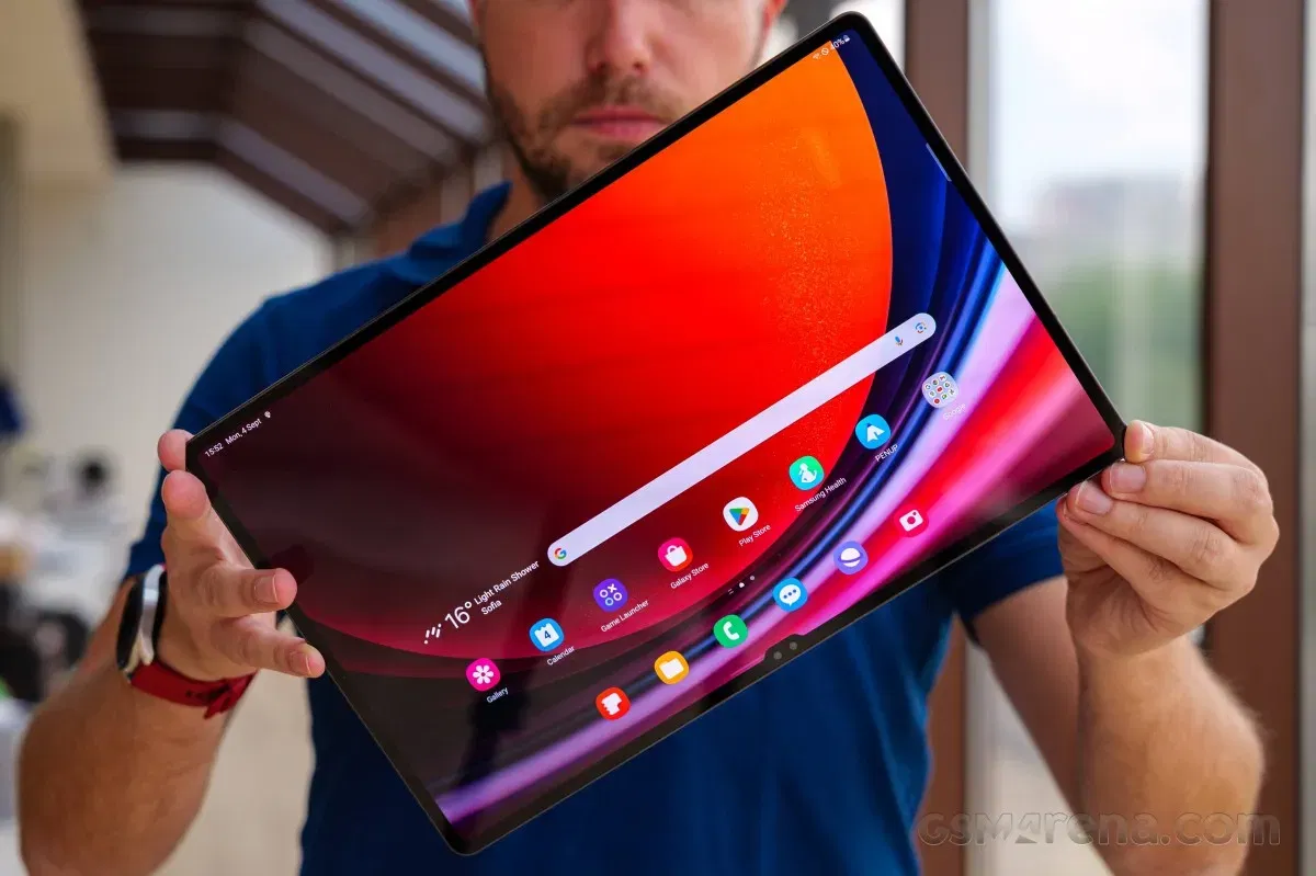 Galaxy Tab S9 tablets have started receiving One UI 7 on Android 15