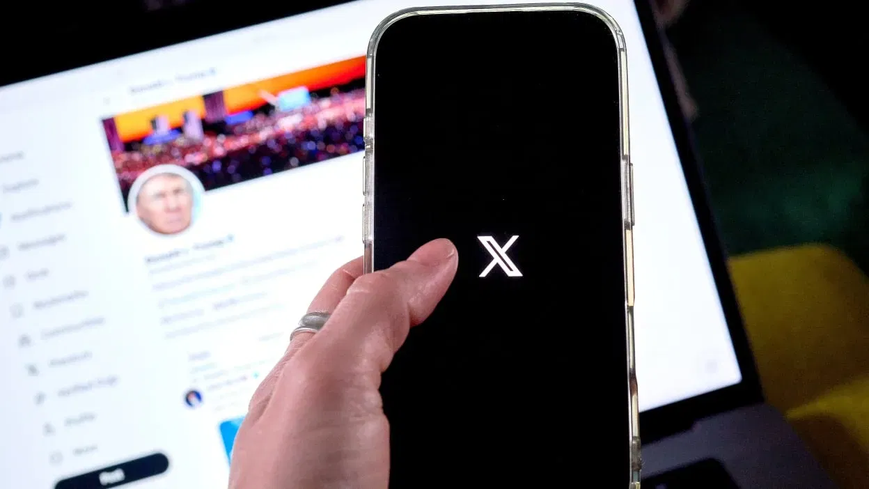 X loses users in Europe: minus 11 million in six months