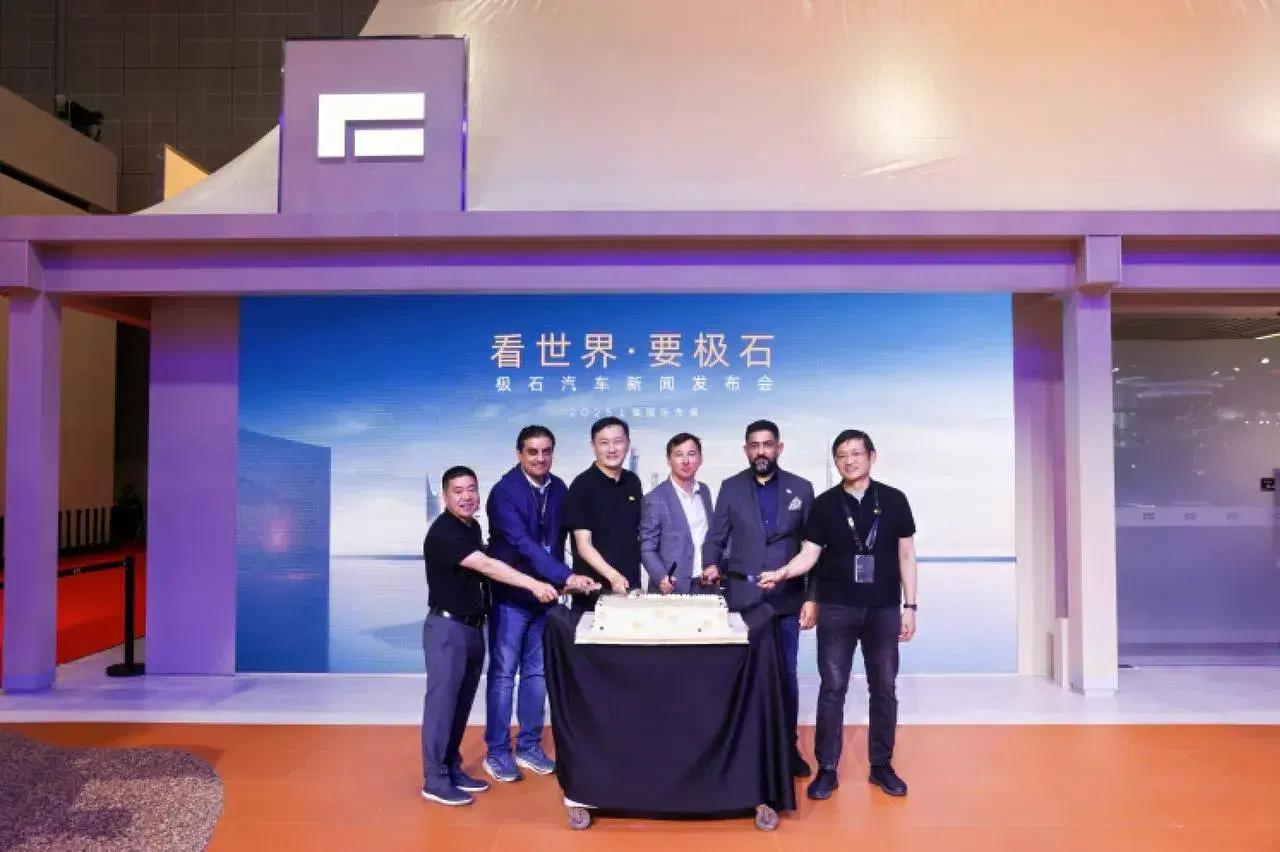 ROX and Weiqiao open lab to create new SUVs | Image 6 ROX and Weiqiao open lab to create new SUVs ()
