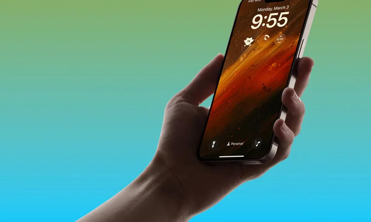 Apple Music: How to add a playlist to the lock screen