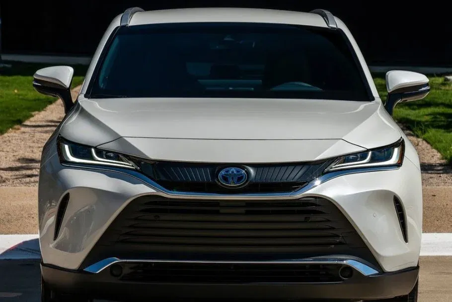 New Toyota Venza crossovers go on sale in Russia