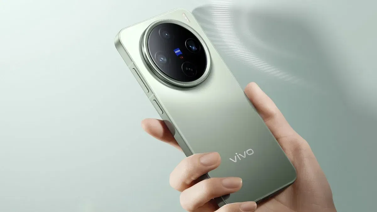 Vivo has revealed a compact smartphone S30 Pro mini Vivo has revealed a compact smartphone S30 Pro mini